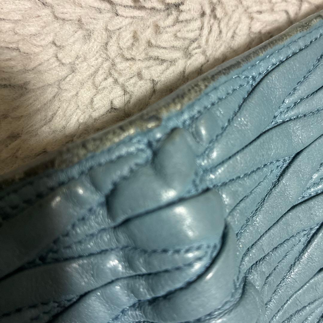 miu miu 二つ折り財布 キルティング 青
