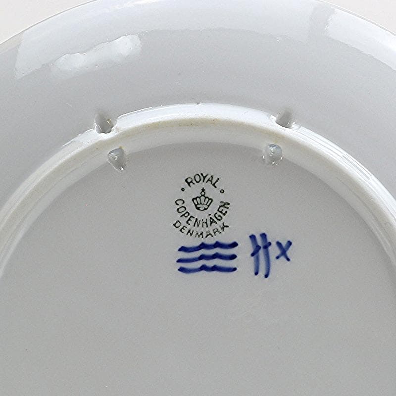 1946年 「村の教会」 イヤープレート ロイヤルコペンハーゲン 北欧 の陶器