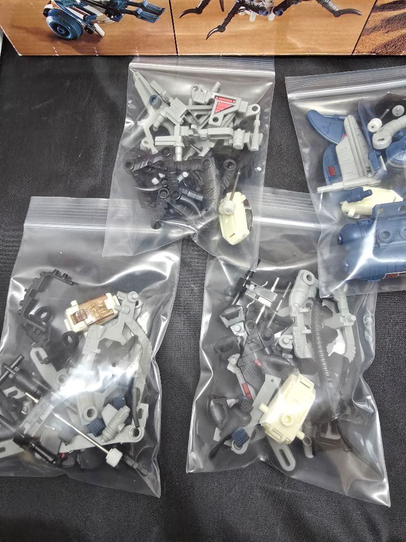 ゾイド へリックメモリアルボックス2 組み立て済