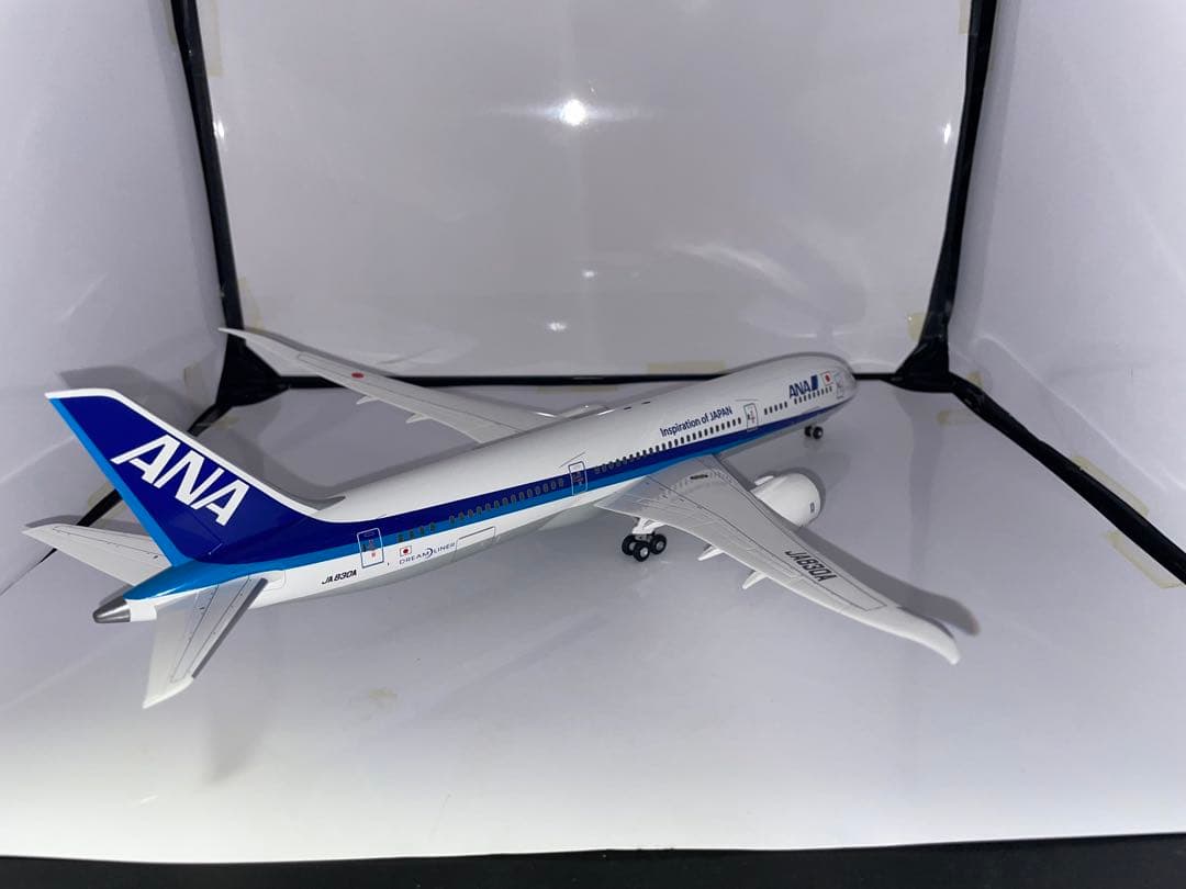 [美品]全日空商事 ANA B787-9 ギアつき 空中姿勢 JA830A