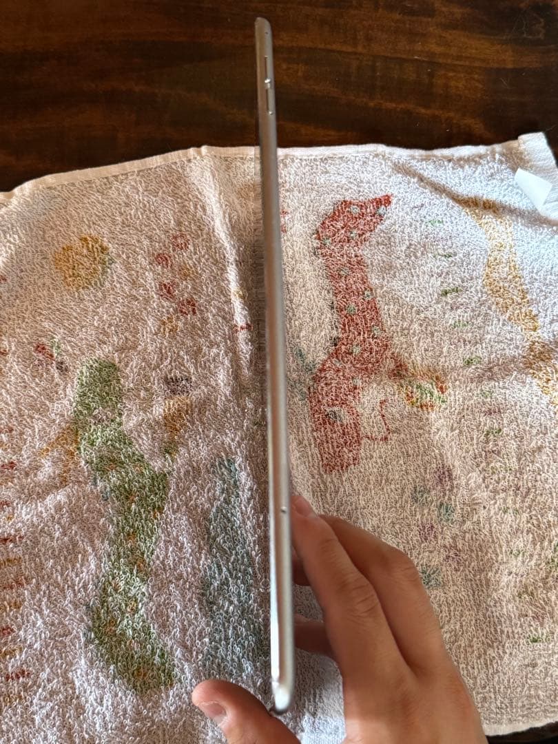 iPad 第8世代 32ギガ