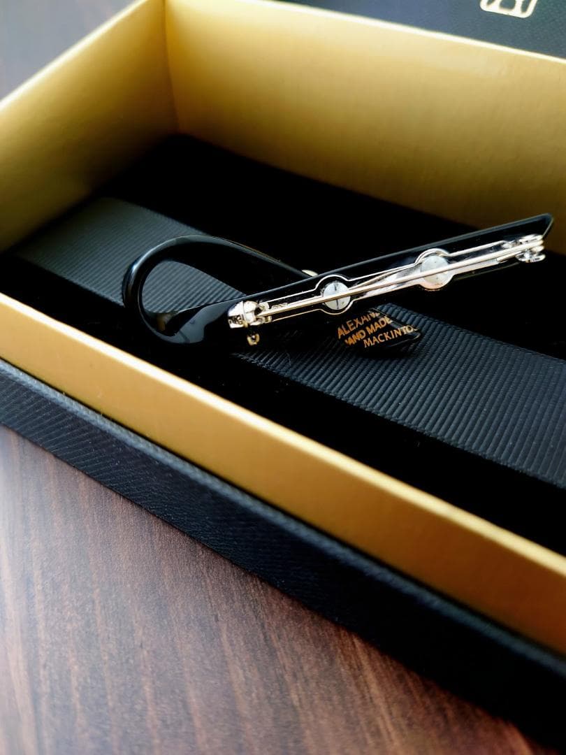 美品 アレクサンドルドゥパリ×マッキントッシュ 限定ブローチ パールリボン