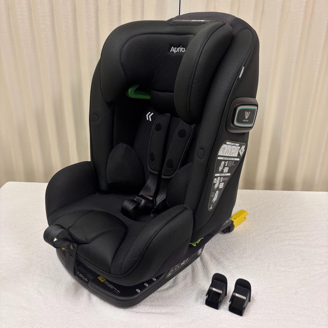 クリーニング済　☆美品☆　アップリカ　フォームフィット　ISOFIX　ブラック