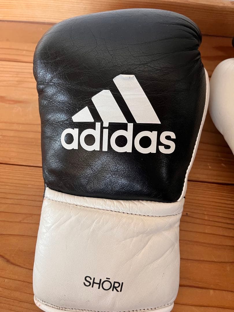 adidas ADISHORI ボクシンググローブ 黒/白 日本製　8オンス