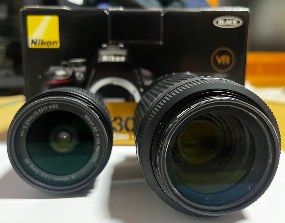 ズーさん　付属品充実超美品Nikon D5300ダブルレンズWi-Fi接続