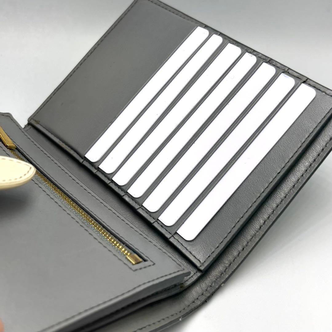 ちりツーキ 　　CELINE セリーヌ ミディアム ストラップウォレット