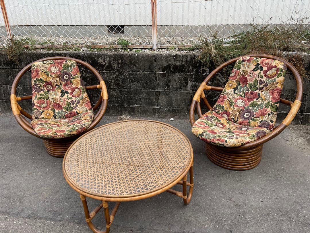 （中古品）アンティーク家具3点セット。 配送なし、取りに来れる方のみ。