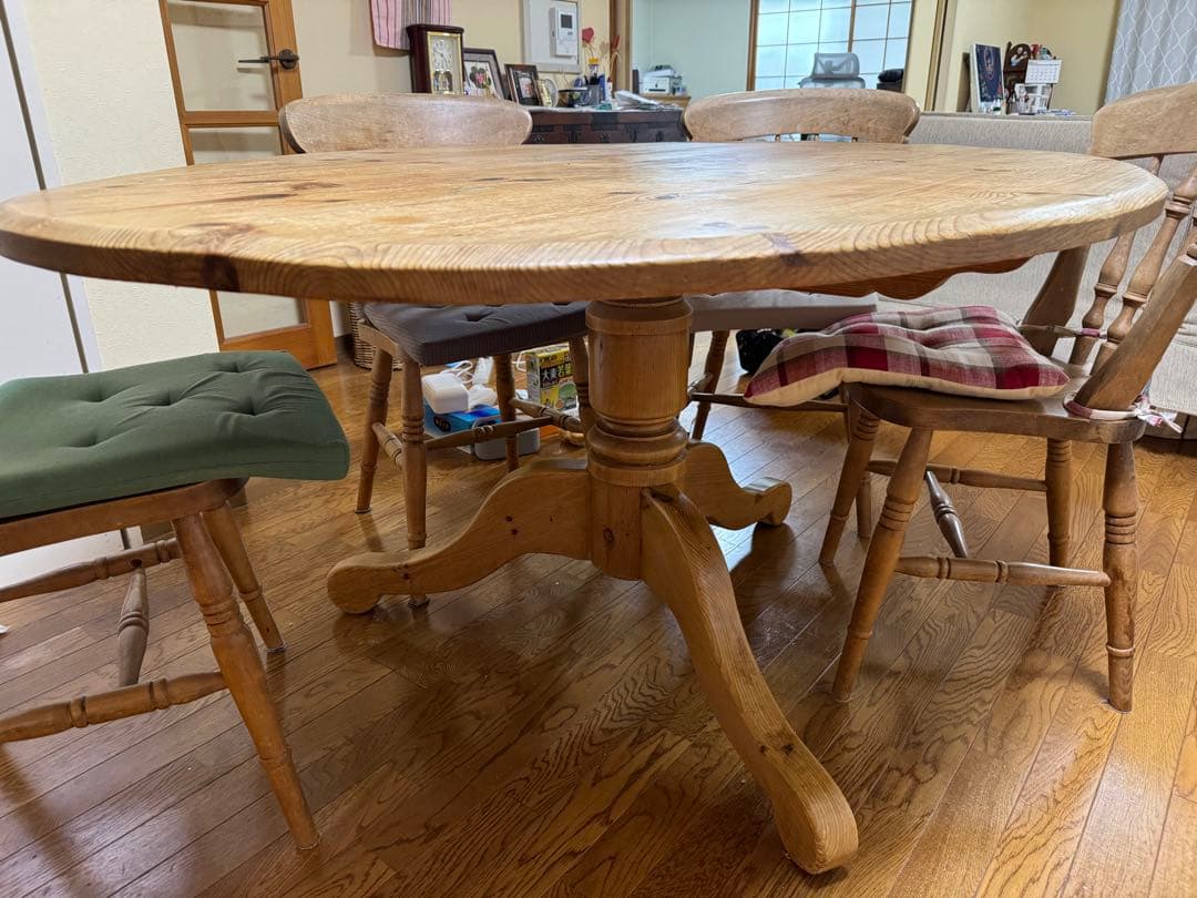 英国製パイン材ダイニングテーブル