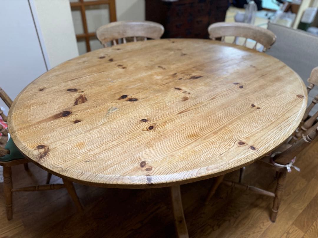 英国製パイン材ダイニングテーブル