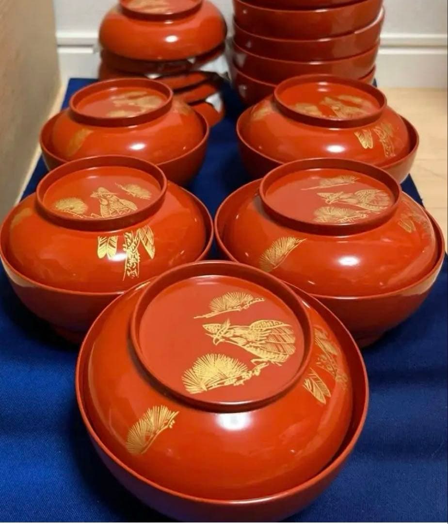 輪島塗　漆器　蓋付 吸物椀　沈金　朱塗　煮物　雑煮　8客　汁椀　鷹と松紋