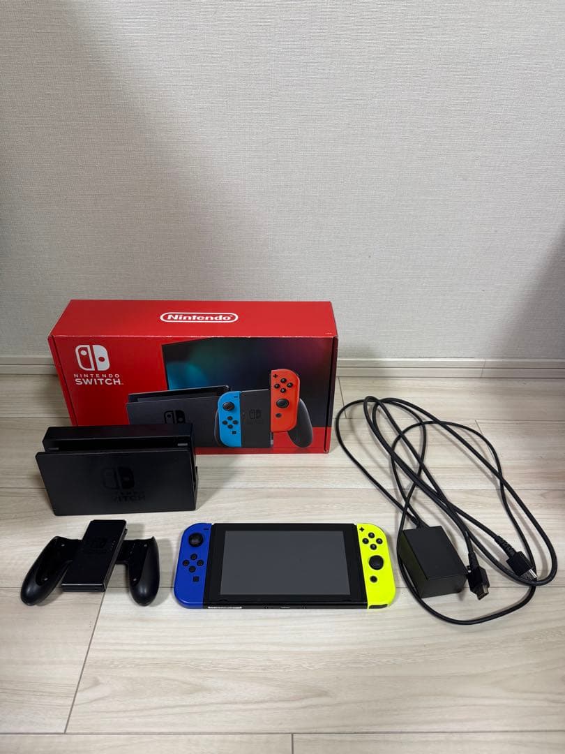 Nintendo Switch 本体 カラフル