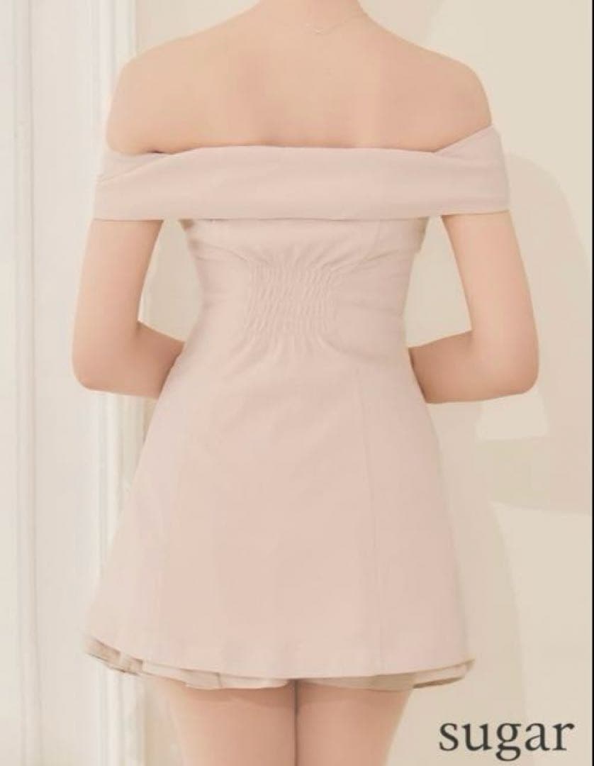 sugar オフショルダー ベージュミニドレス
