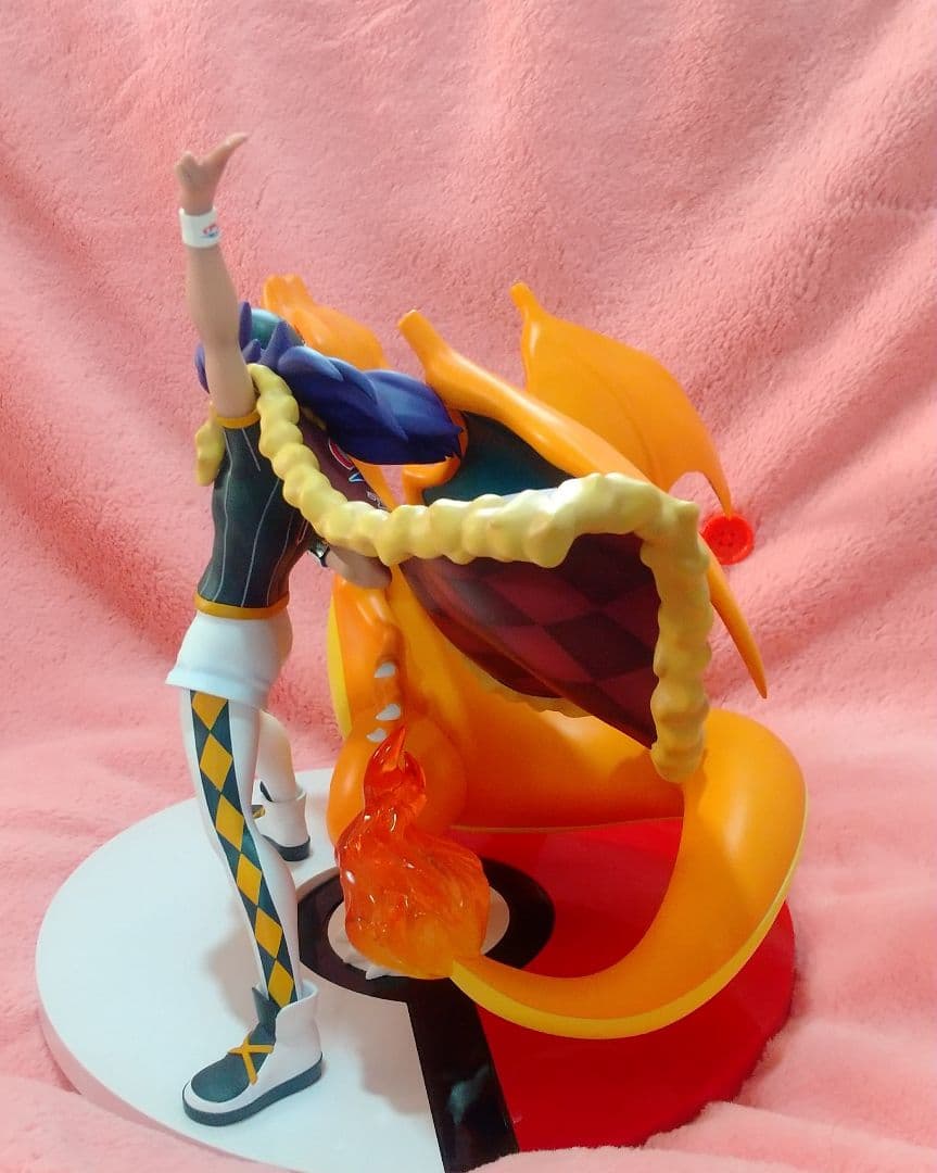 ダンデ リザードン フィギュア