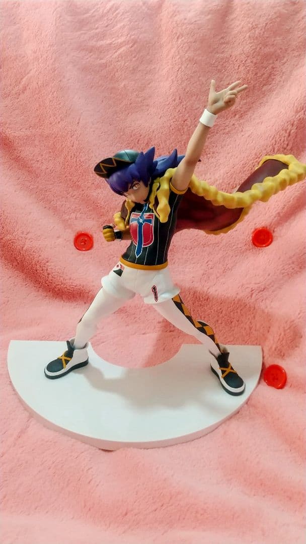 ダンデ リザードン フィギュア