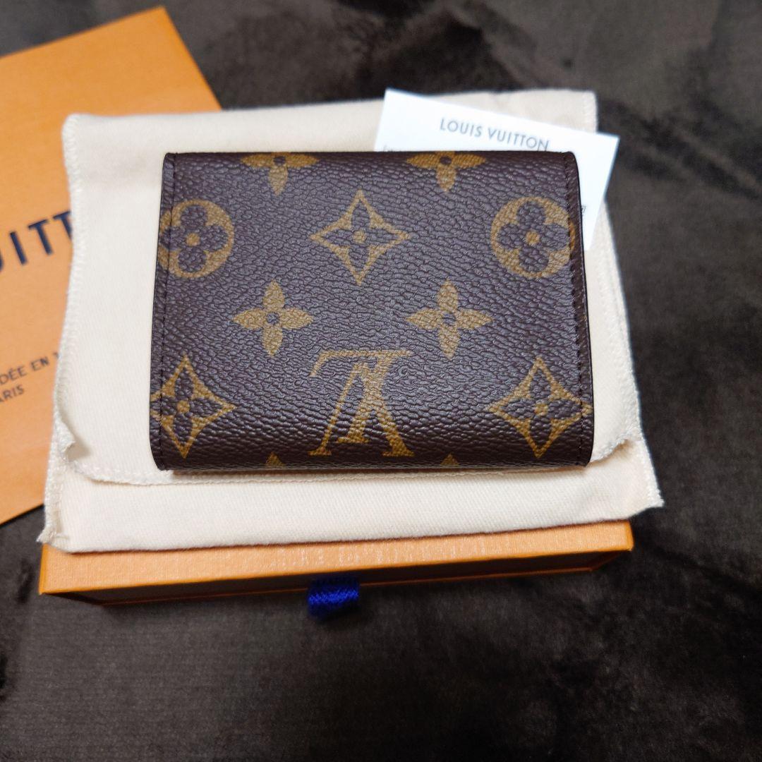 ほなみ美品未使用に近いルイヴィトンポルトフォイユセレスト