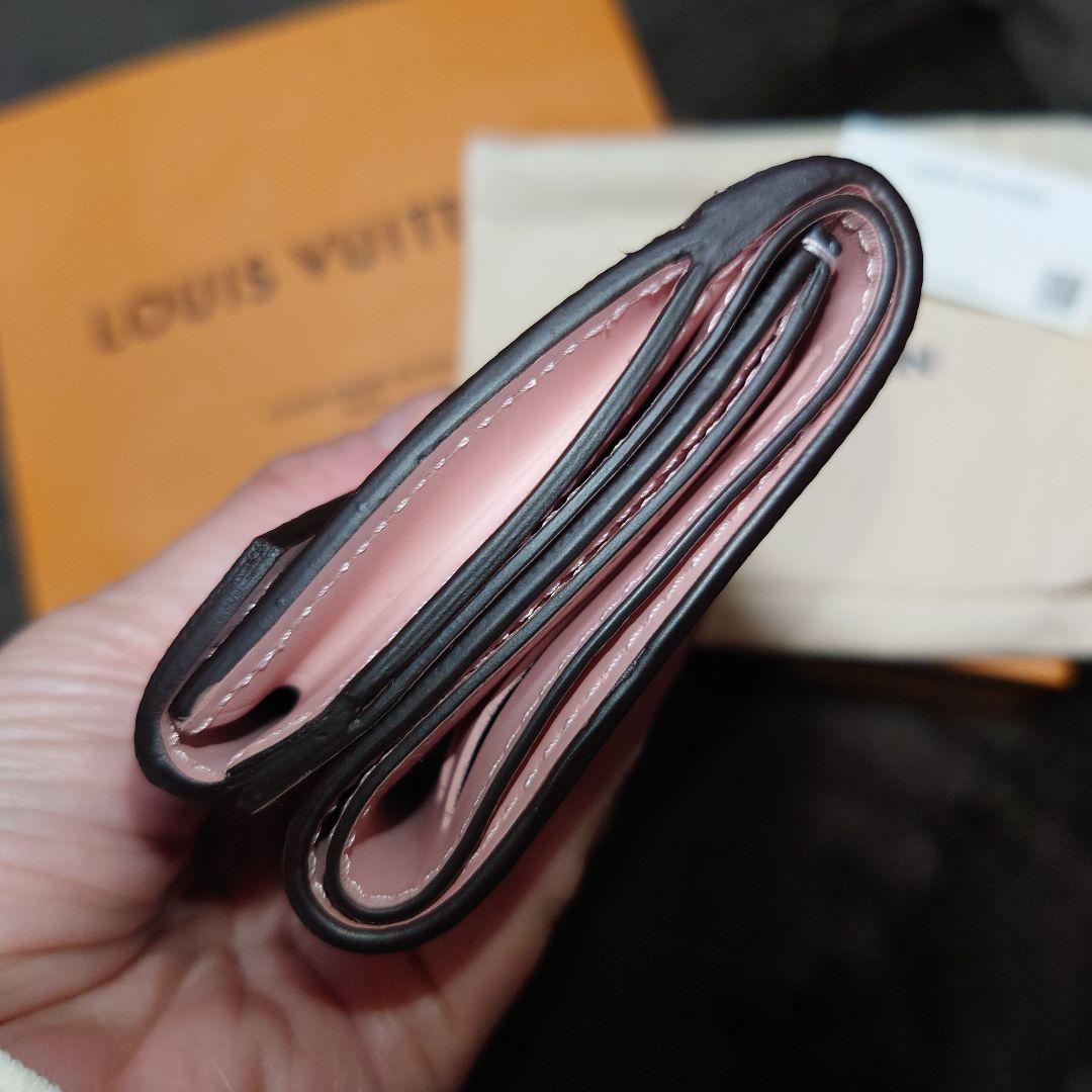 ほなみ美品未使用に近いルイヴィトンポルトフォイユセレスト