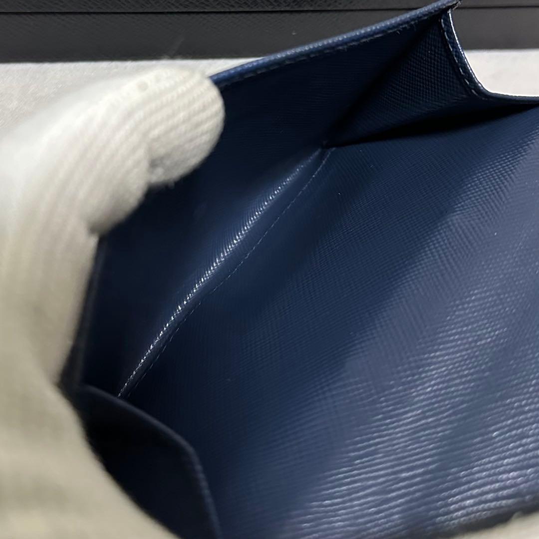 PRADA プラダ　折り財布　ゴールドロゴ ブルー　サフィアーノレザー