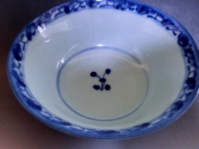 鉢■古伊万里染付花唐草碗 時代箱入り お茶道具 茶碗 青華 時代物 古箱入 骨董