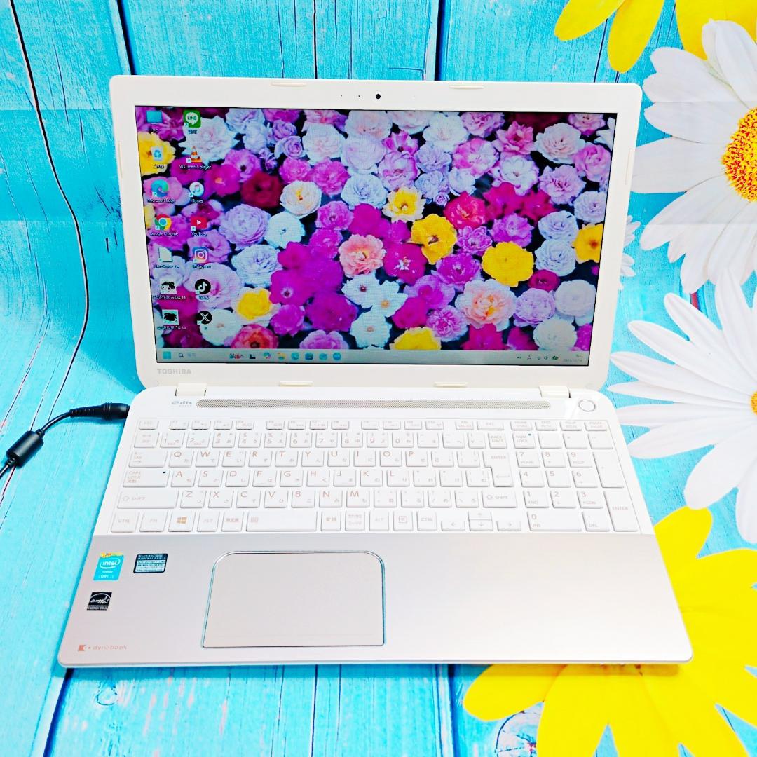 美品✨SSD240GB×i3で快適♪初心者女性向け 設定済ノートPC Win11