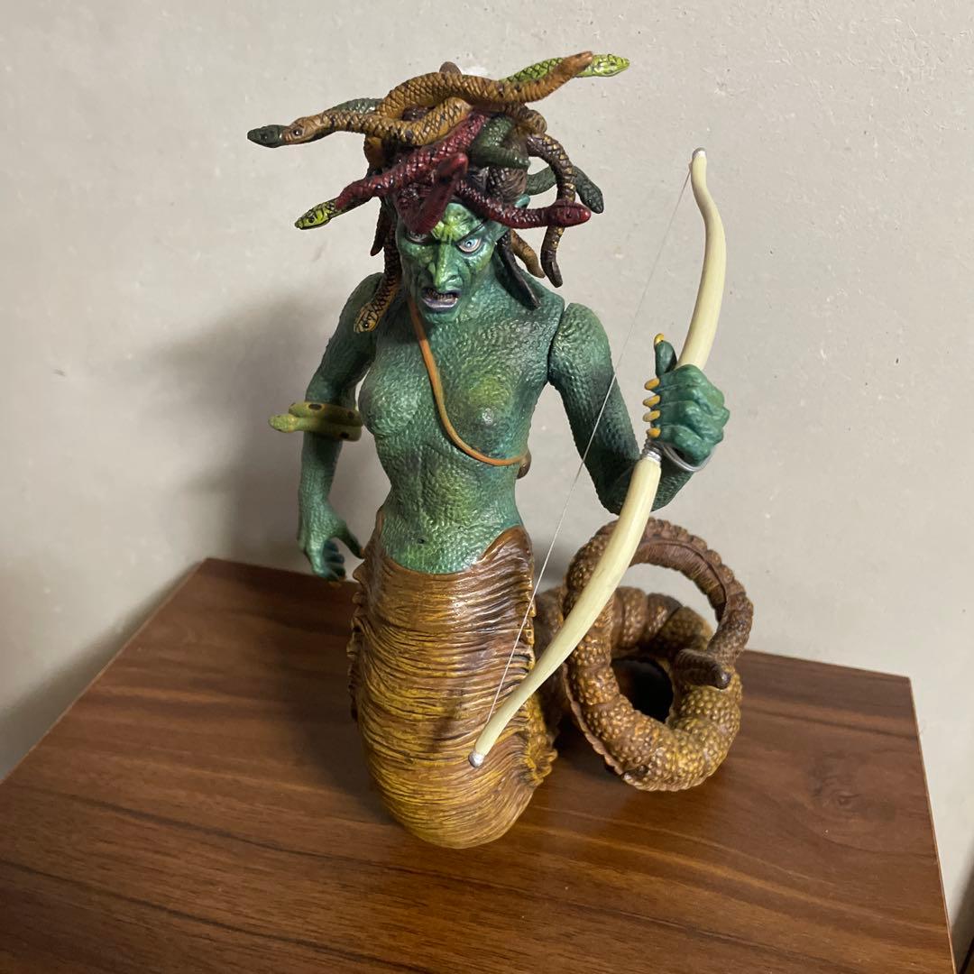 ハリーハウゼン フィギュアタイタンの戦い メデューサ カリボス