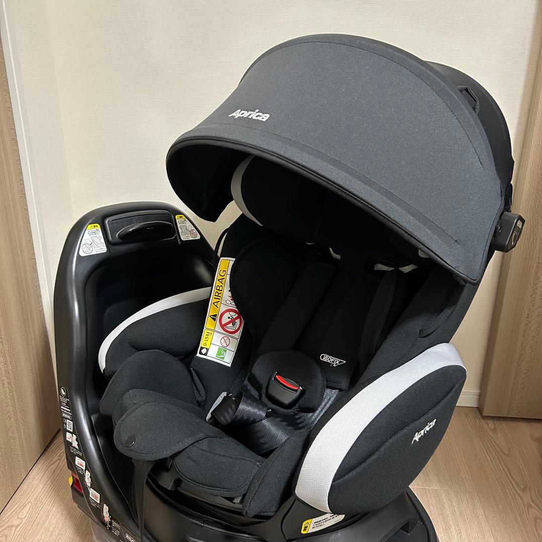 Aprica フラディア プラス シルバーブラック チャイルドシート