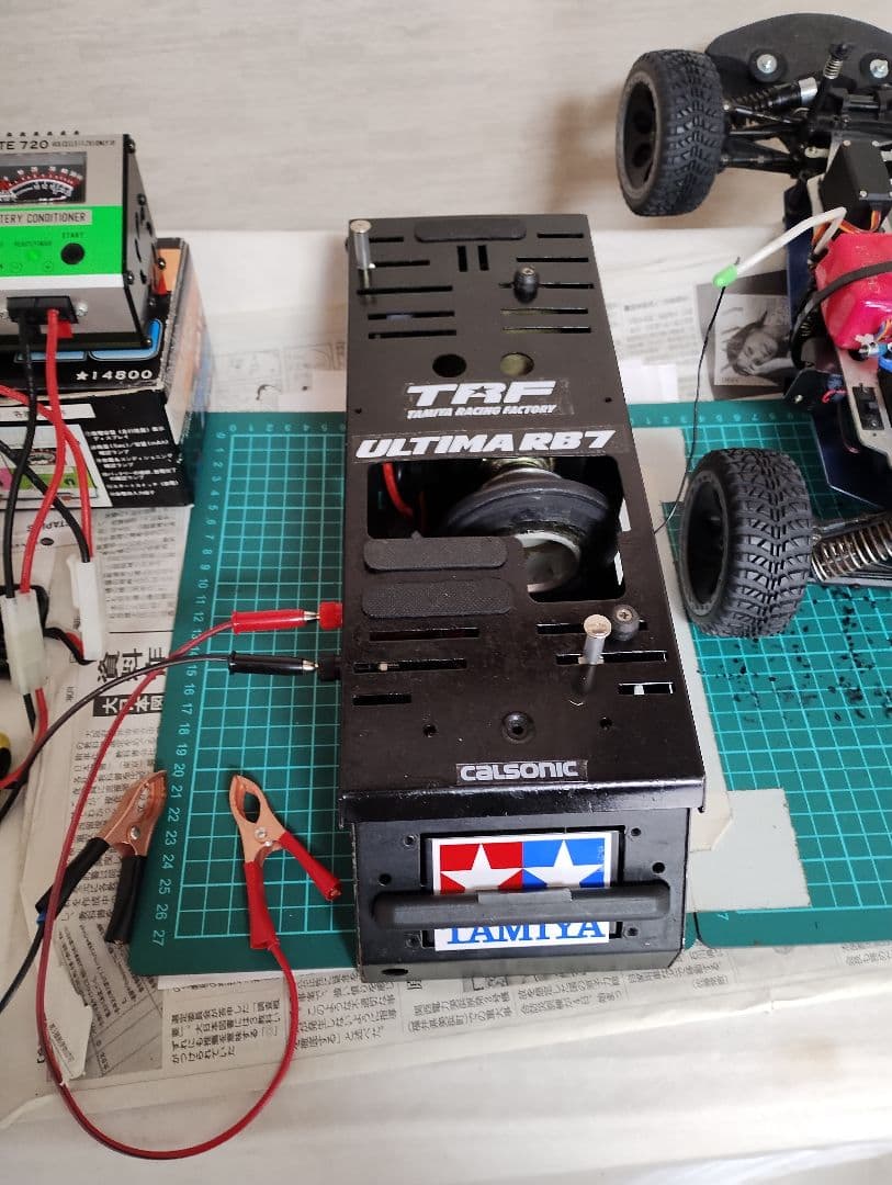 始動・稼働確認済み、京商製２速式エンジン ラジコンカー 本体と付属品