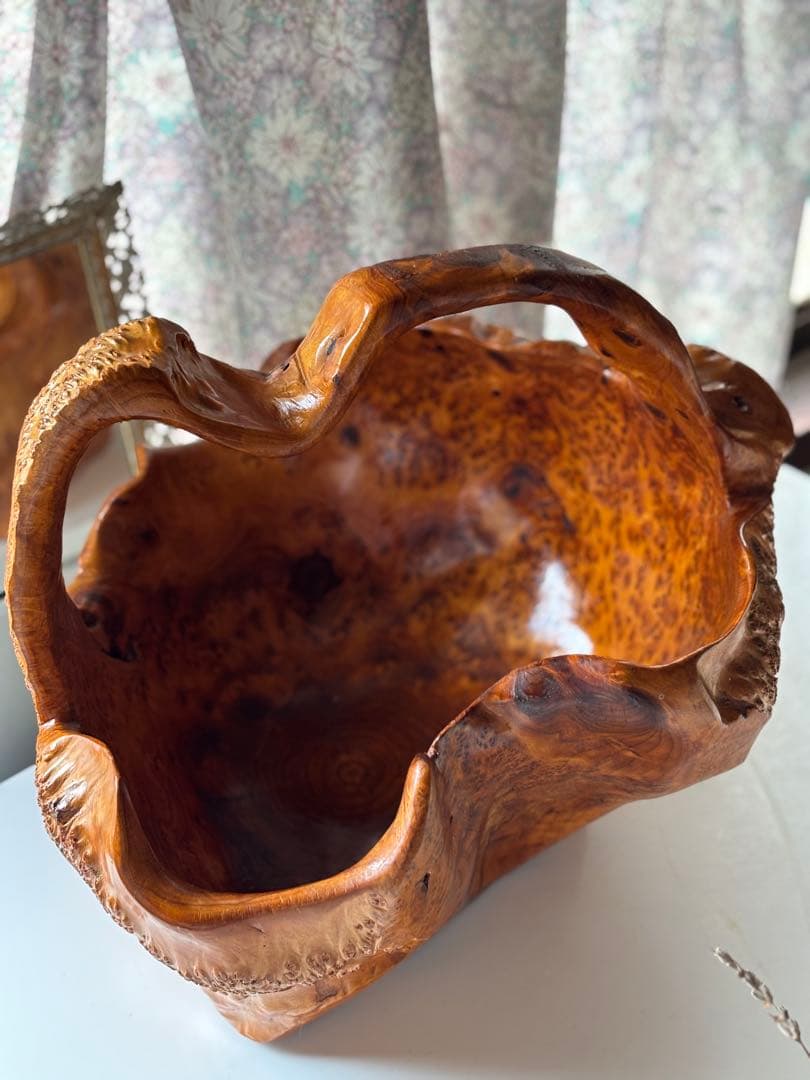 ヴィンテージ　天然木　くり抜き　カゴ　切り株 バスケット カゴ 職人　工芸品　大