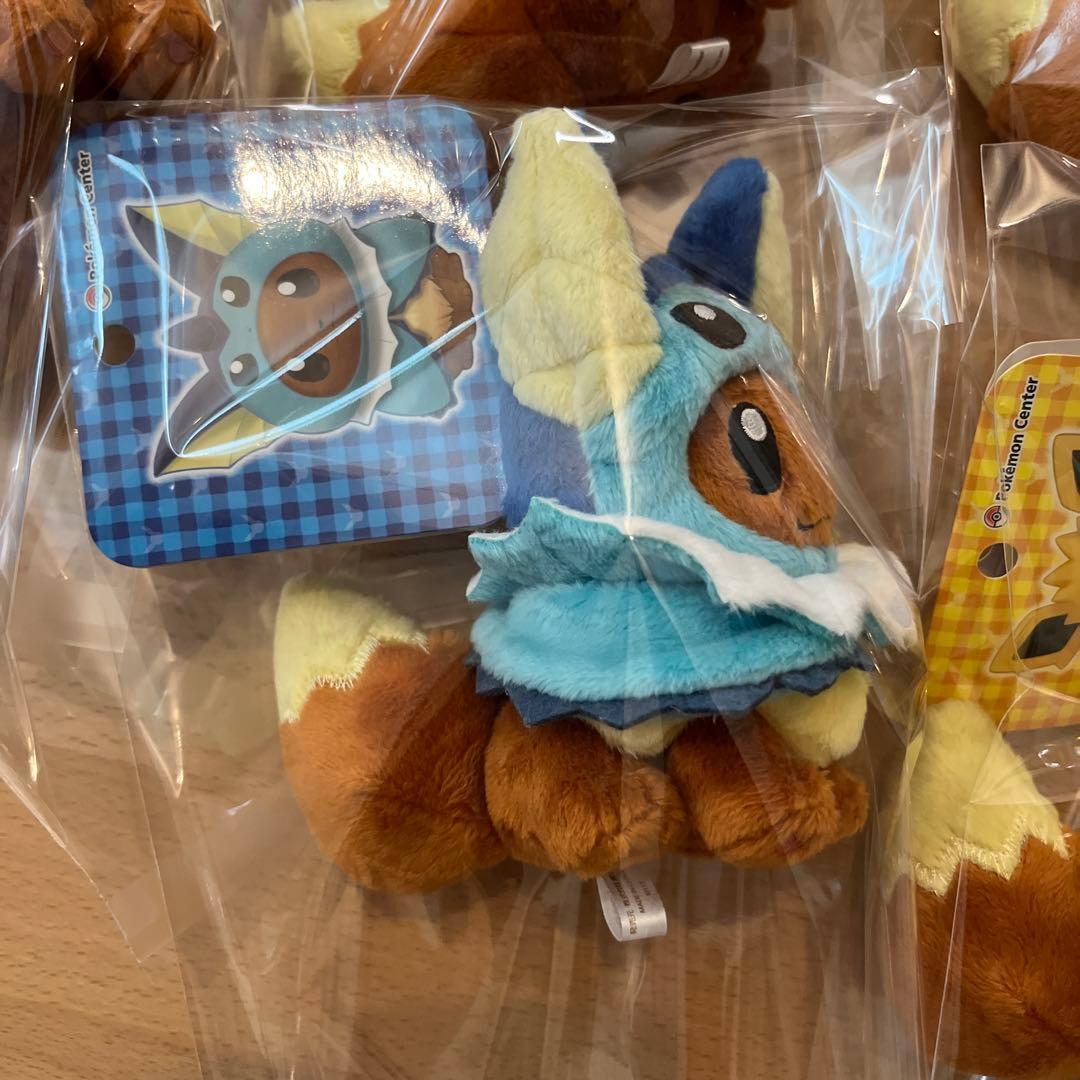 ポケモンセンター限定 ブイズのポンチョを着たイーブイ 8種セット