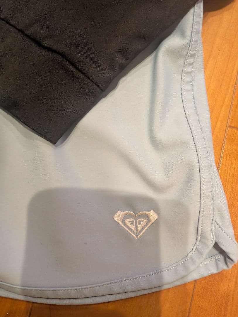 ROXY ビキニとラッシュガードセット