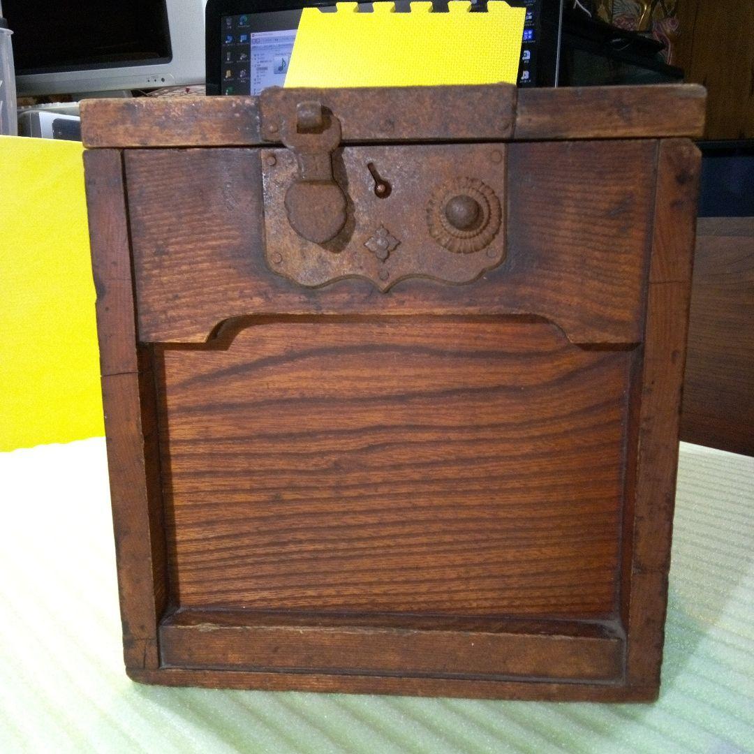 銭箱　木製　収納箱　アンティーク　レトロ　古民具　賽銭箱　木箱　古道具　湯銭箱