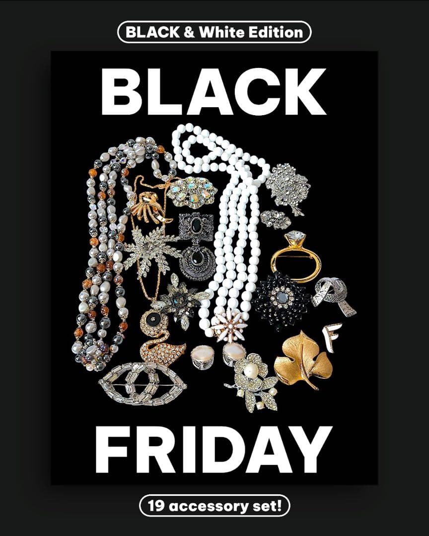 BLACK FRIDAY福袋☆ブラック&クリアカラー19点☆ブランドブローチ多数