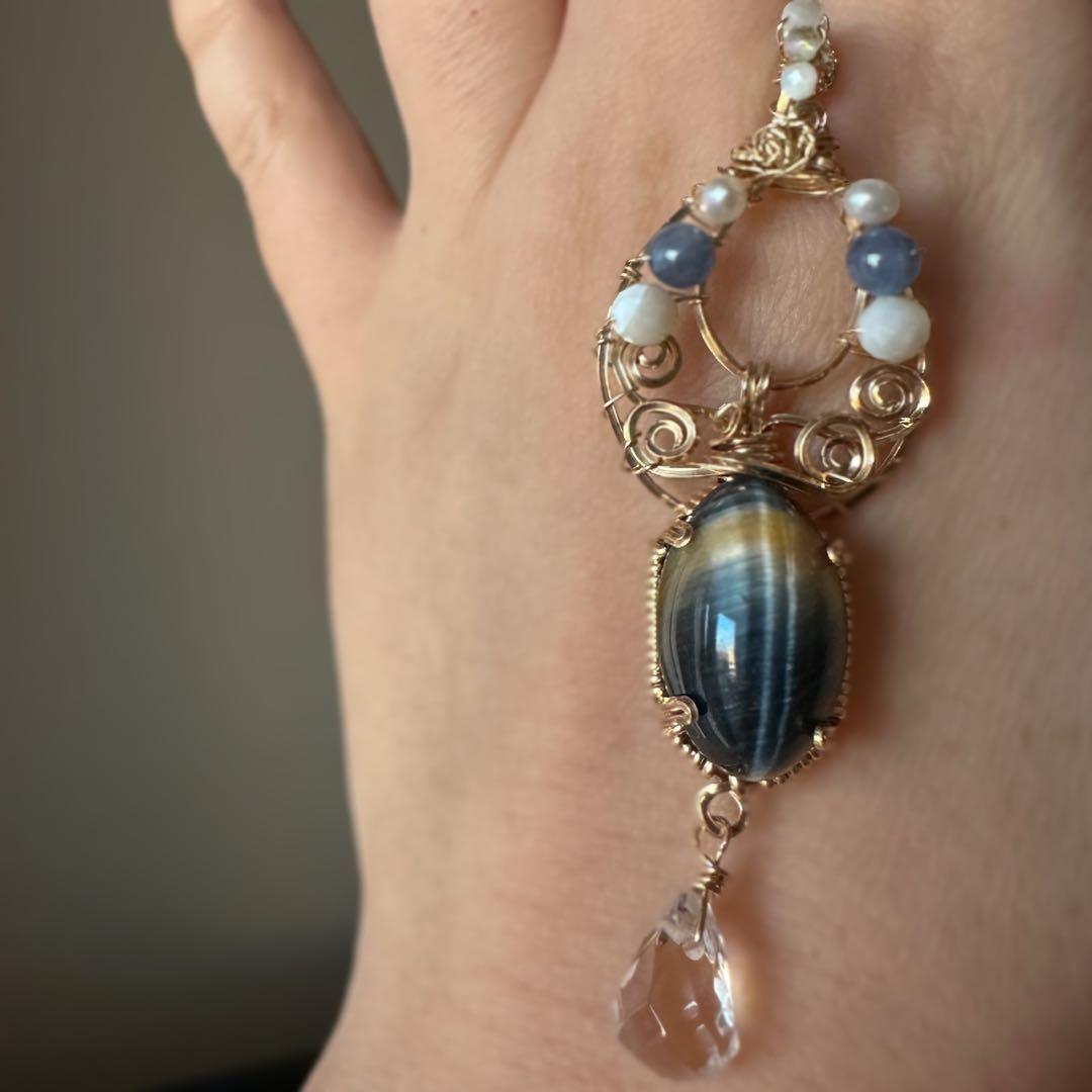 キャッツアイが美しいホークスアイの14kgfワイヤージュエリー