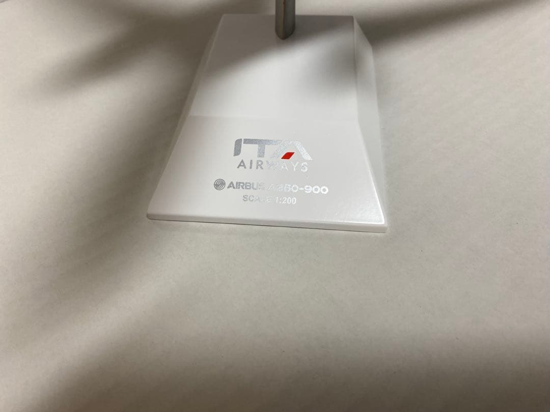 訳ありITA Airways A350 ダイキャストモデル MONZA 100