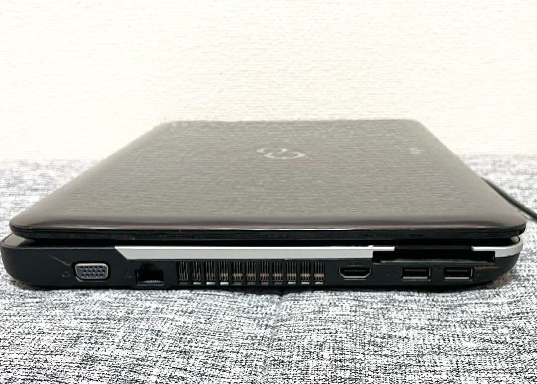 富士通ノートパソコン/カメラ付き/初期設定済み/Bluetooth