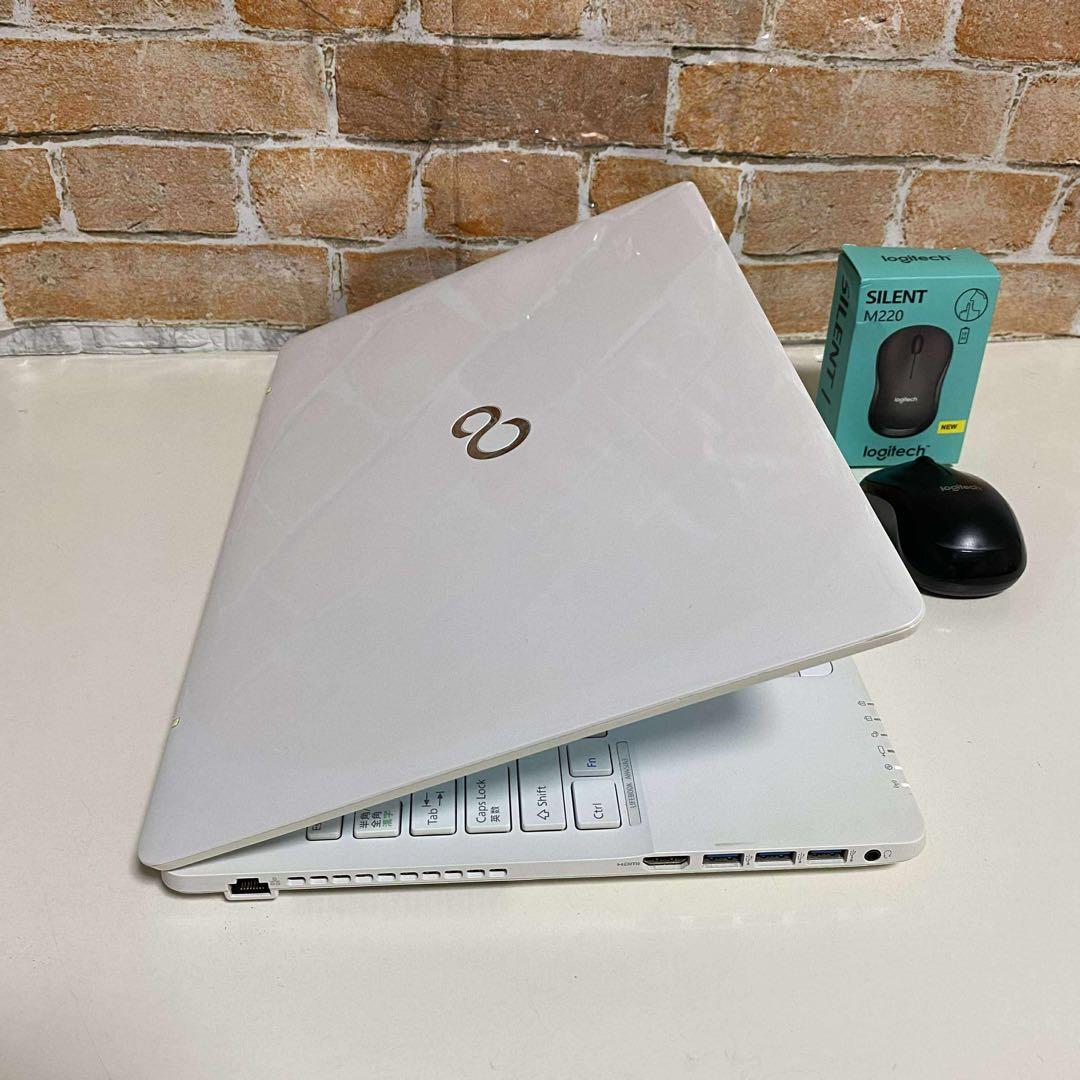 美品　富士通ノート PC Core i3 SSD高速起動　オフィス2024年付き