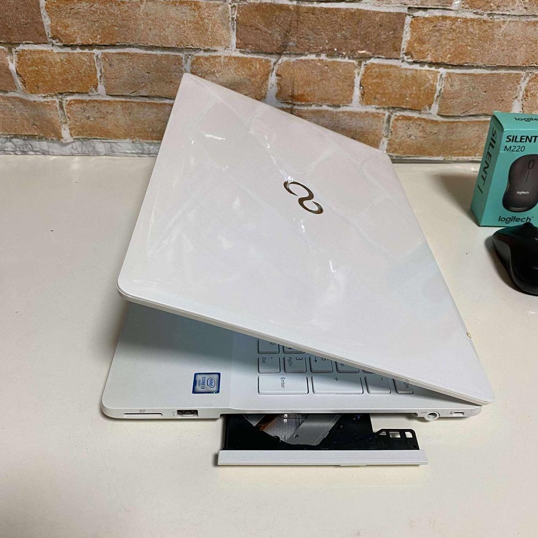 美品　富士通ノート PC Core i3 SSD高速起動　オフィス2024年付き