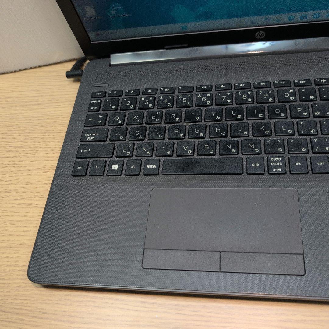 すぐ使えるノートパソコンSSDカメラ付き　　黒いパソコン