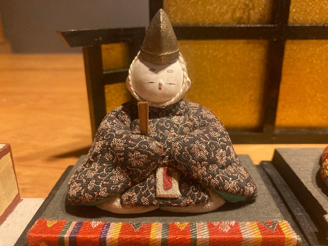 アンティーク小さい木目込み雛人形