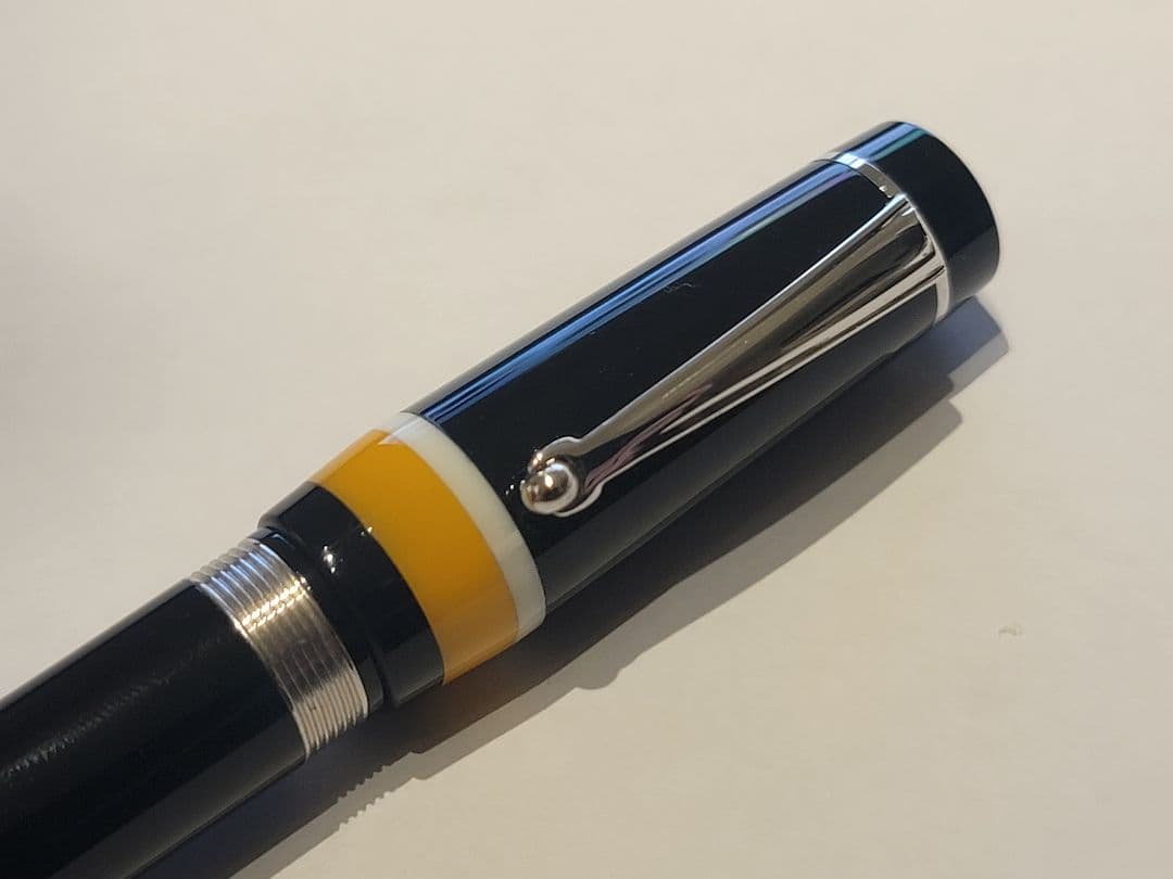 [週末限定値下]DELTA SOLARIS イエロー 万年筆 B/14K