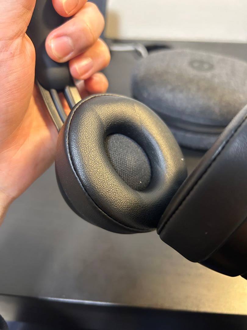 Beats by dr.dre solo proワイヤレスヘッドホンケース付き