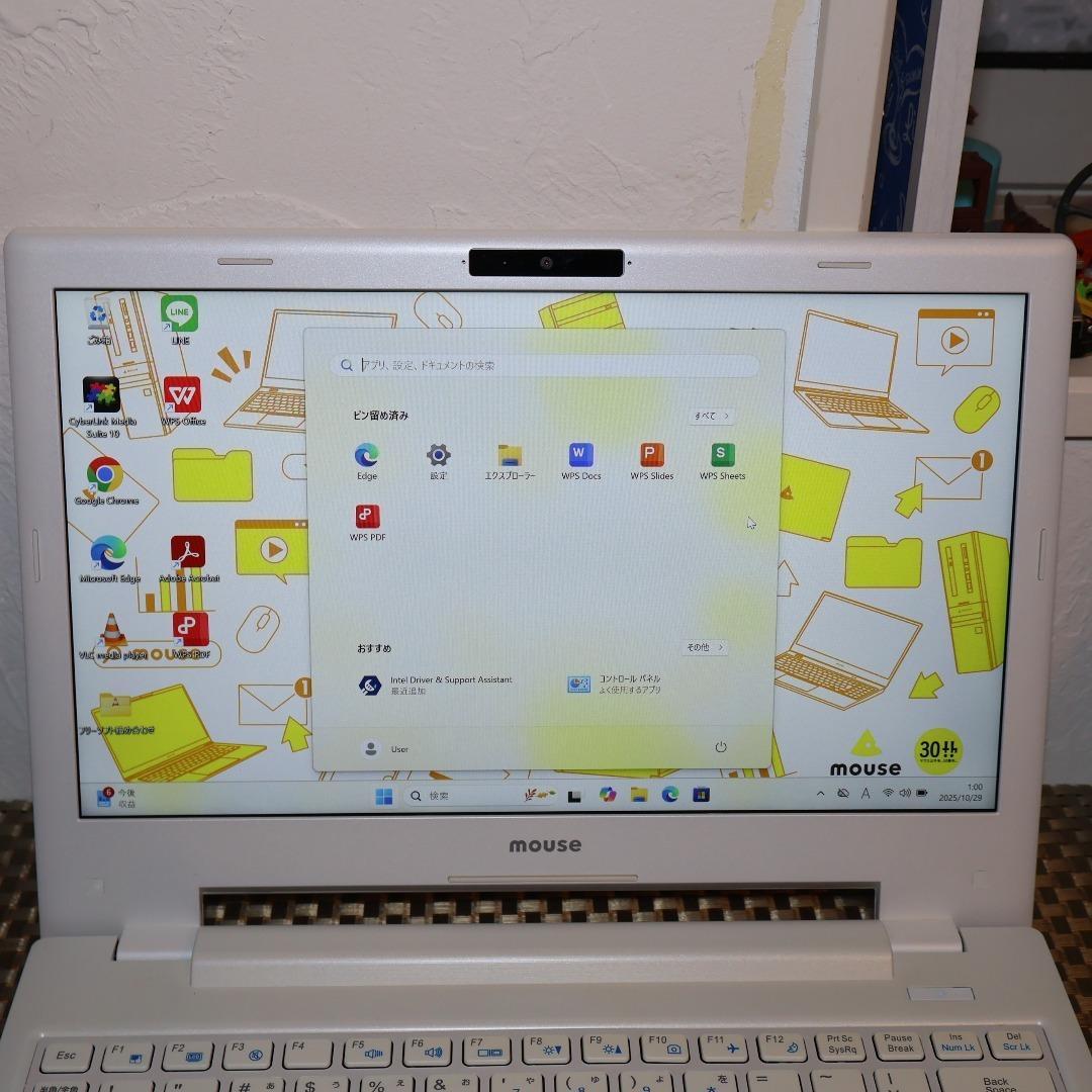 人気の白！Win11公式対応8世代i7/メ16/新品SSD480/無線/カメラ