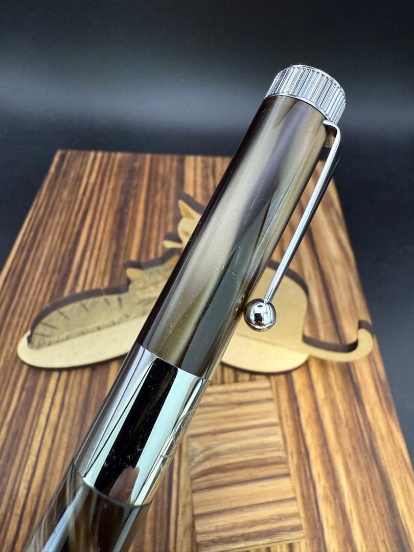 伊東屋 Romeo NO.3 ボールペン イタリアングレー 太軸