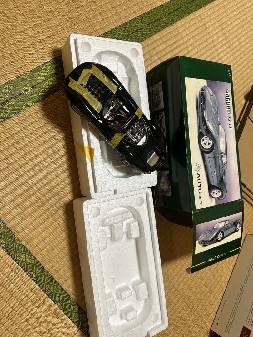 AUTOart オートアート1/18 JaguarXJ 13GREEN ジャガー