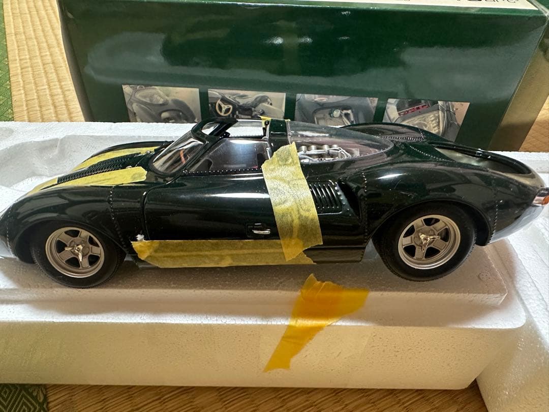 AUTOart オートアート1/18 JaguarXJ 13GREEN ジャガー