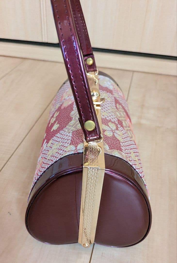 華やかでかわいい花柄 クリームピンクの振袖と小物フルセット バック 草履 髪飾り