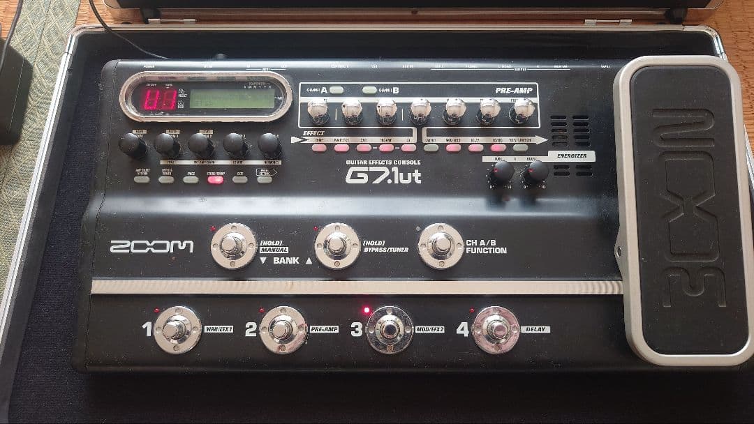 ZOOM G7.1ut マルチエフェクター