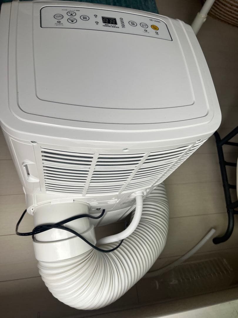 ポータブルエアコン 冷暖房機能付き ホワイト