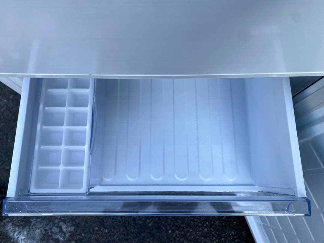 大きめ2ドア冷蔵庫 SHARP / SJ-PD28E-W / 280L 2019