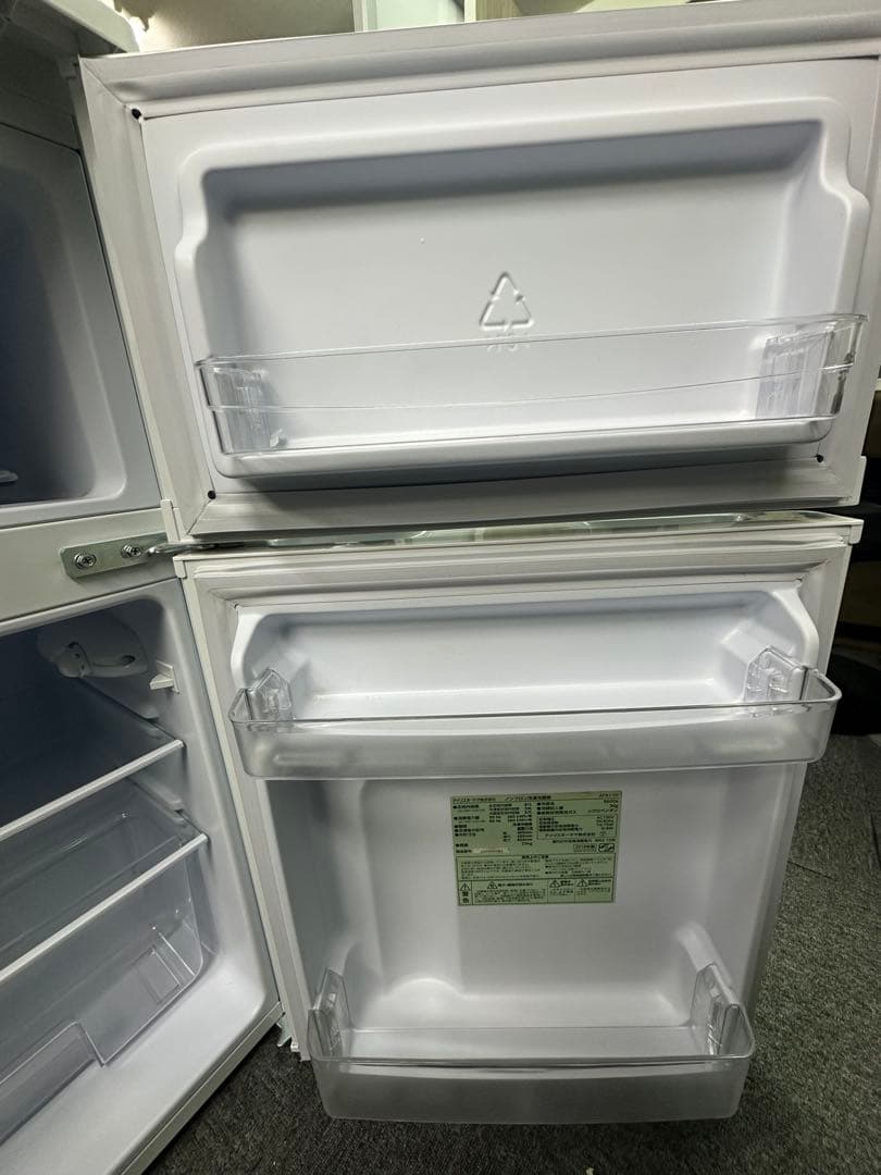 【18年製】アイリスオーヤマ 2ドア 冷凍冷蔵庫81L AF81-W ホワイト