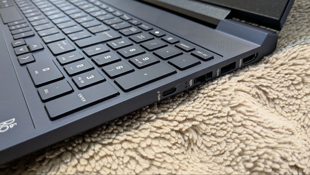 HP Victus 15 Ryzen 7　メモリ 32GB　SSD 1TB